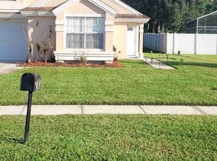 Keri K.'s lawn care services service result