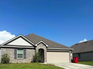 Haley K.'s lawn maintenance service result