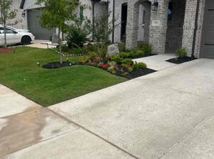 Christina E.'s lawn service service result