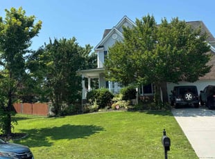 Stacie S.'s Bush Trimming service result