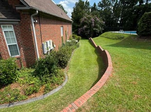 Dominique S.'s landscape maintenance service result