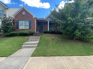 Elizabeth P.'s lawn care services service result