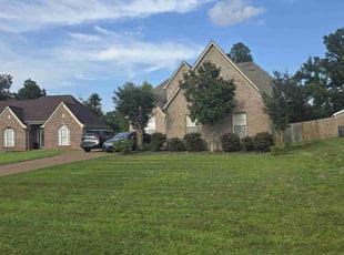 Sandy W.'s lawn care services service result