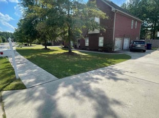 Olivia L.'s lawn maintenance service result