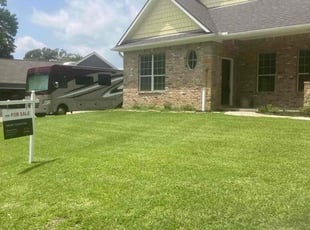 Rhonda G.'s lawn care services service result