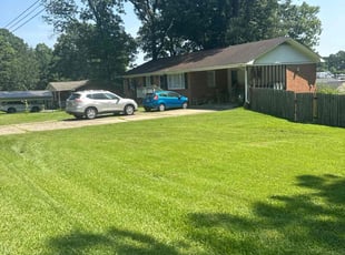 Jessica C.'s lawn maintenance service result