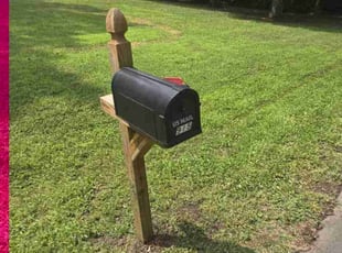 Laura S.'s lawn care services service result
