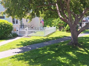 Jonathan R.'s lawn maintenance service result