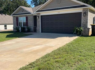 Laura M.'s lawn service service result