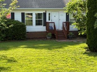 Jeanna M.'s lawn care services service result