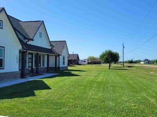 Chris R.'s grass maintenance service result
