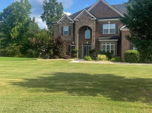Stacey F.'s turf maintenance service result