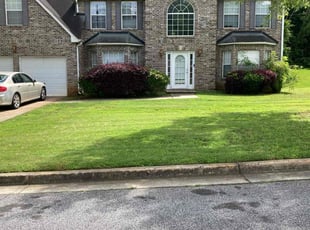 Robbie B.'s turf maintenance service result