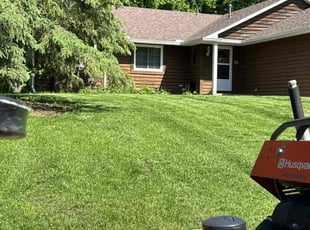 Melissa M.'s lawn maintenance service result