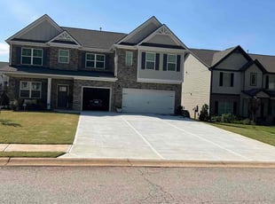 Tehmina A.'s lawn maintenance service result