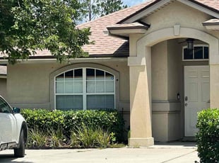 Sharon S.'s Bush Trimming service result