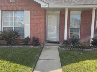 Roxanne S.'s turf maintenance service result