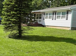 Margaret S.'s lawn maintenance service result