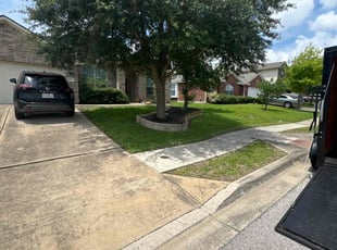 Linda R.'s lawn service service result