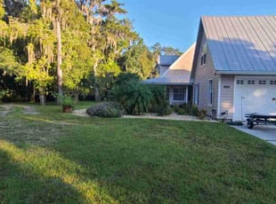 Vicki N.'s lawn maintenance service result