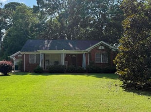 Michele B.'s grass cutting service result