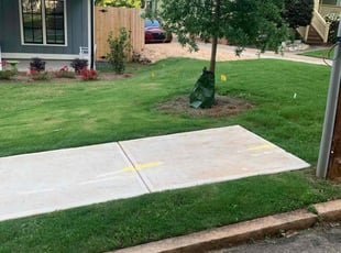 Maggie R.'s lawn care services service result