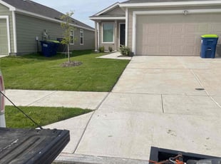 Lino S.'s lawn care service result