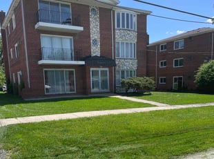 Yolanda C.'s turf maintenance service result