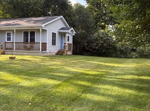 Judy C.'s grass maintenance service result