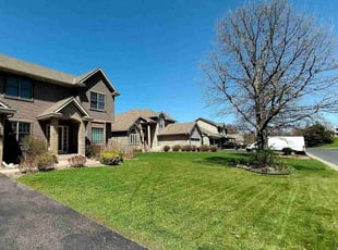 Stephanie V.'s lawn care services service result