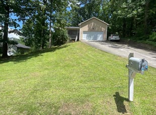 Carla K.'s lawn service service result