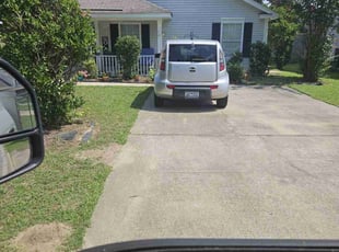 Tyler D.'s lawn service service result