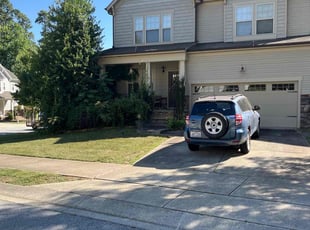 Corinn N.'s lawn care services service result