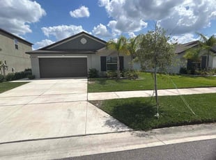 Omari M.'s lawn maintenance service result