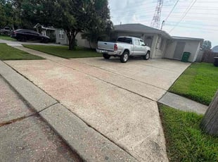 Helen R.'s grass maintenance service result