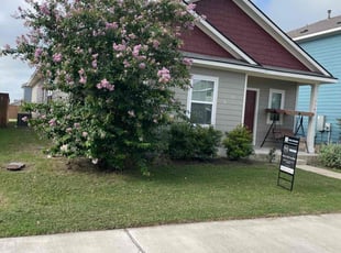 Lakeisha T.'s grass maintenance service result