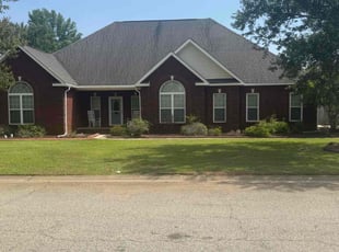 Tiffany R.'s lawn care service result