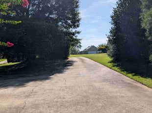Keke S.'s lawn maintenance service result
