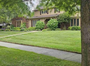 Kris S.'s lawn care services service result