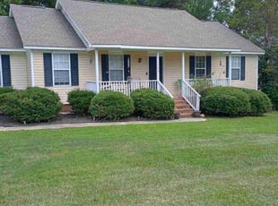 Youngho Y.'s grass cutting service result