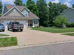Sherrell C.'s lawn care services service result