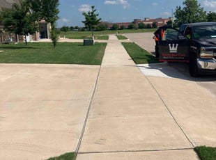 Uyen H.'s turf care service result