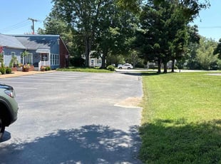 Chiquita G.'s lawn care services service result