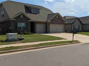 Lynn C.'s grass maintenance service result