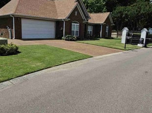 Rae D.'s lawn care services service result