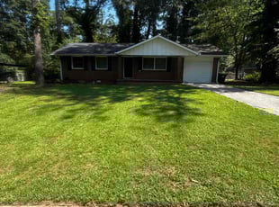 Shirley M.'s lawn maintenance service result