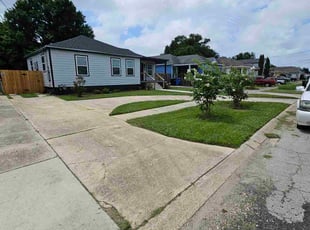 Chrystina V.'s grass cutting service result