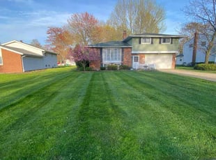 Katy J.'s lawn service service result