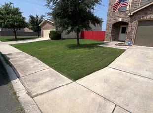Leann R.'s lawn service service result