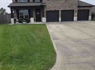 Kayla P.'s lawn service service result